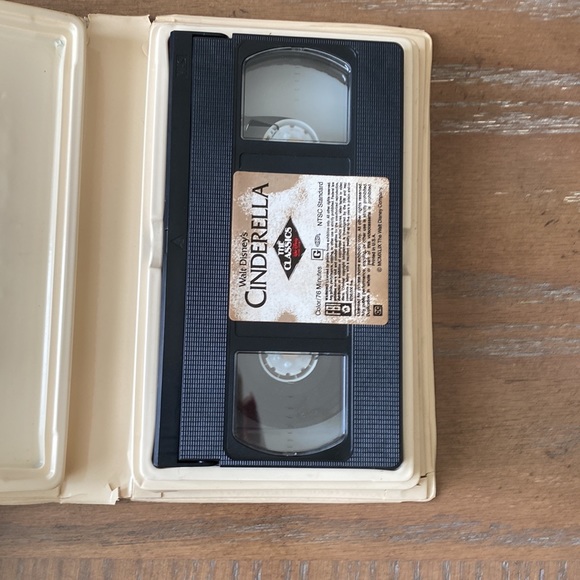 1988 Original Black Diamond "Cinderella" VHS Tape - Picture 3 of 10